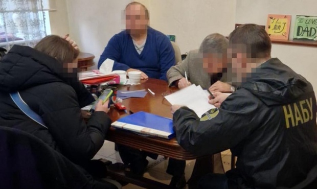 ВАКС арештував забудовника, якого підозрюють в спробі підкупу віцепрем’єра Кубракова