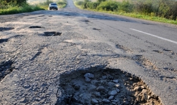 Українські дороги відремонтують у борг