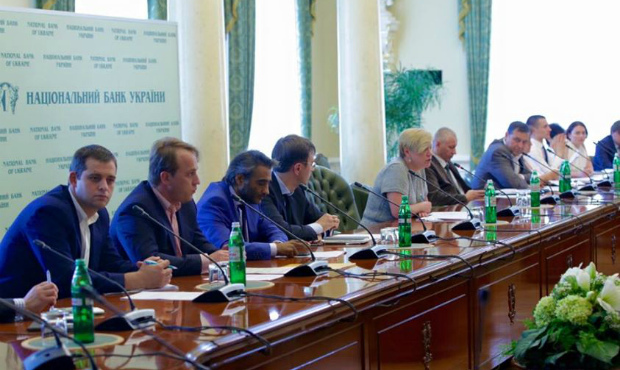 НБУ погодився розглянути можливість реструктуризації боргів «Укрзалізниці»