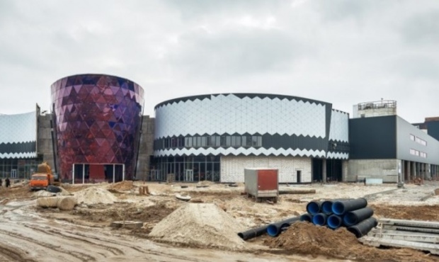 ТРЦ Respublika в заставі: ФГВФО не зміг продати за мільярд гривень кредити банку «Надра»