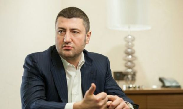 Міжнародна компанія домагається виплати Бахматюком 2,5 мільйона євро боргу