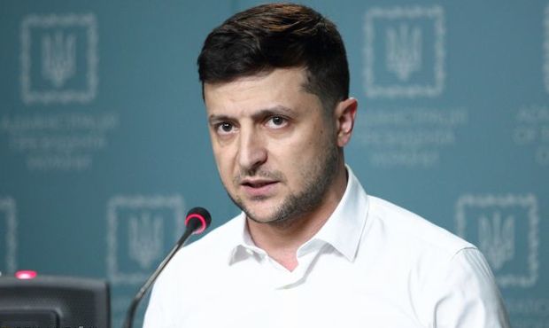 Зеленський назвав заяви про дефолт України чутками і «продуманими акціями»