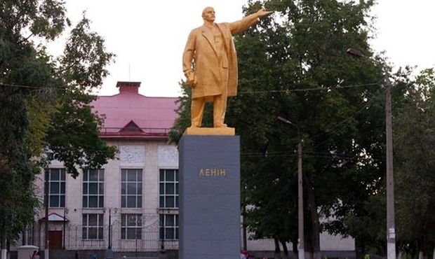 На Дніпропетровщині продають пам’ятник Леніну, щоб розрахуватися з боргами