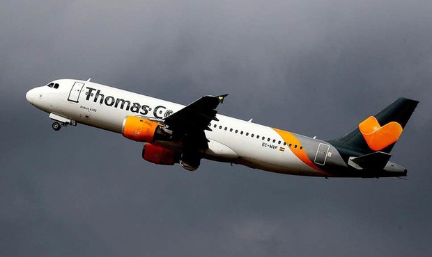 Авіакомпанії звинуватили у завищенні цін після банкрутства британського туроператора