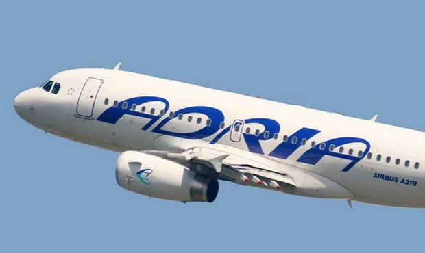 Словенська авіакомпанія Adria Airways призупинила польоти через фінансові проблеми