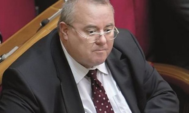 Справа про 20 мільйонів Ощадбанку: Колишньому нардепу повідомили про підозру