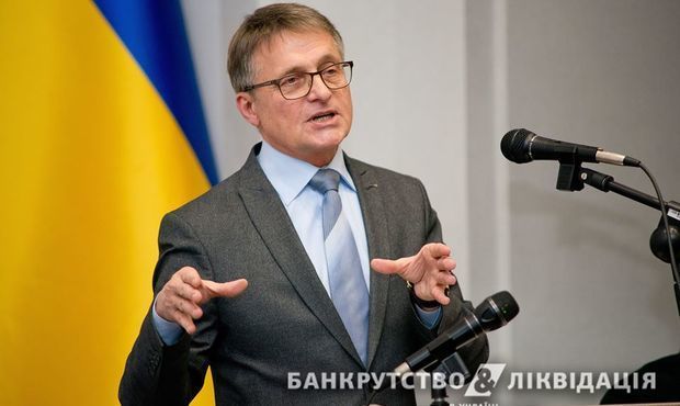 Бірюков про винагороду АК: Не повинні платити ані боржник, ані кредитор, ані держава