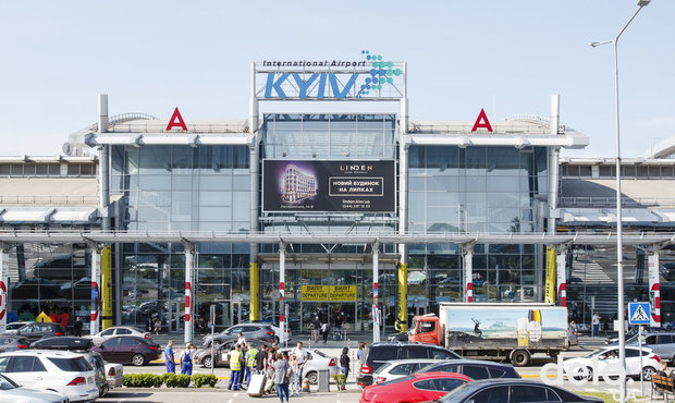 Київський аеропорт "Жуляни" скоротить половину персоналу, це близько тисячі співробітників