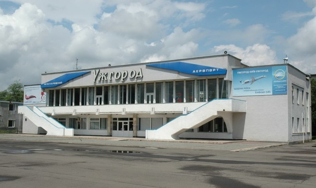 Повноцінну роботу аеропорту "Ужгород" відновлять — Криклій