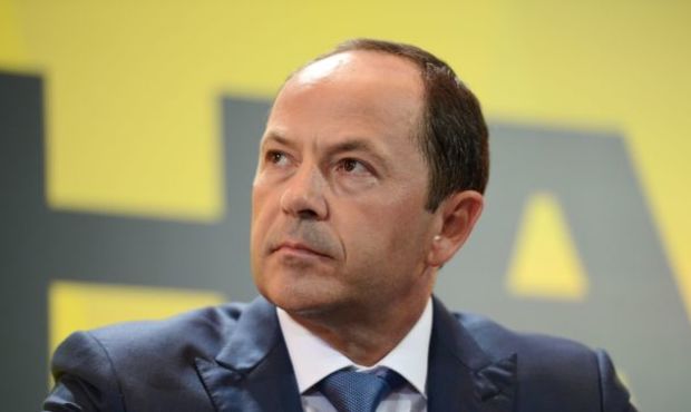 Тігіпко купує в оточення Коломойського фінкомпанію, яка раніше придбала Промінвестбанк