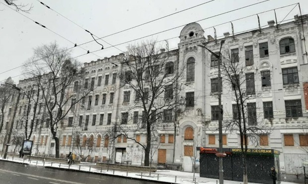 У Києві за 307 мільйонів продали готель монастиря, що був арештований приватним виконавцем