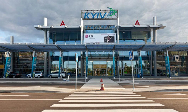 Аеропорт "Київ" прогнозує збитки через припинення авіасполучення з Білоруссю
