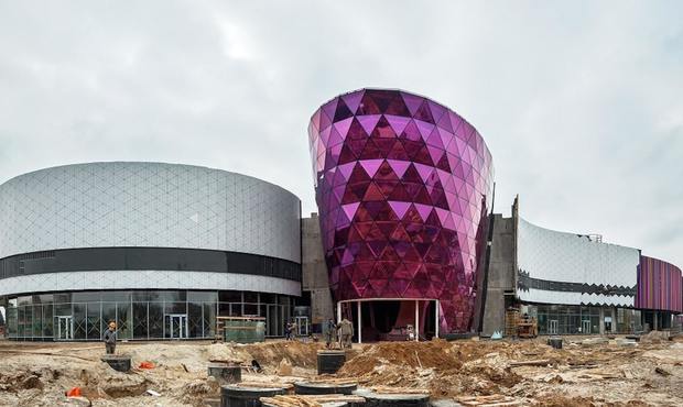 Продаж кредитних прав банку "Надра" на ТРЦ "Республіка": суд скасував штрафи АМКУ