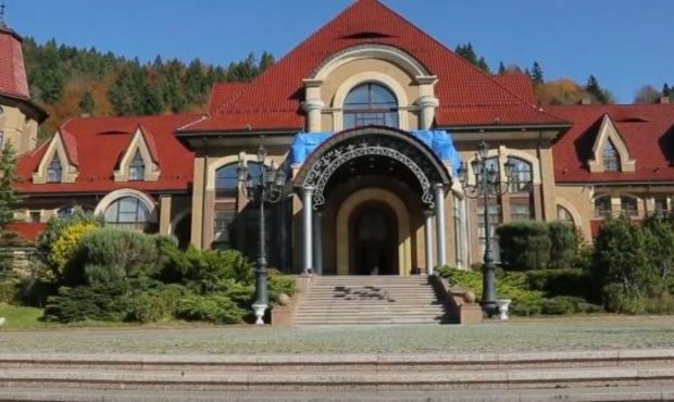 Одна з резиденцій ДУСі отримала 58 мільйонів збитків