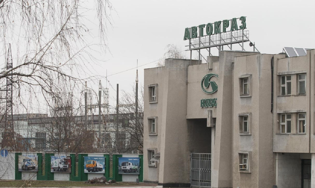 Суд визнав право "Інвестохіллс Веста" вимагати в "АвтоКрАЗ" сплати боргу на сотні мільйонів