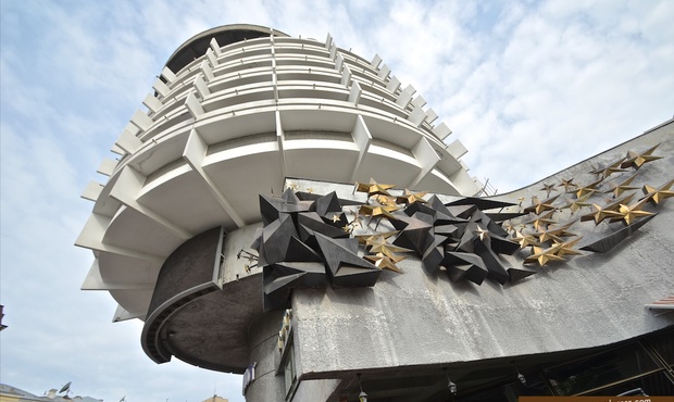 Суд задовольнив позов НБУ до готелю "Салют"