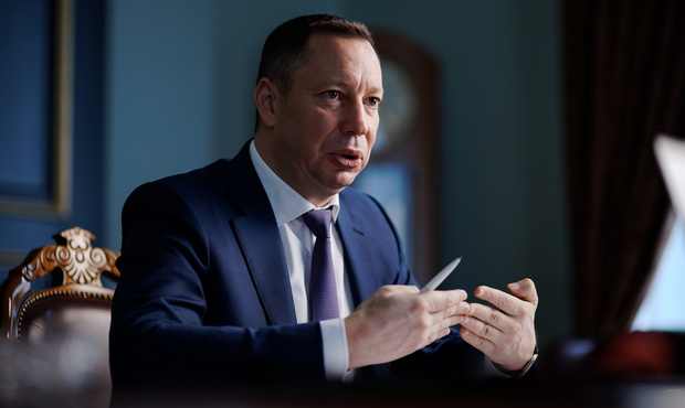 Глава НБУ Шевченко поскаржився, що на нього тиснуть