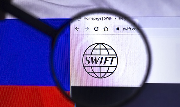 ЄС визначив 7 банків РФ, які відключить від SWIFT