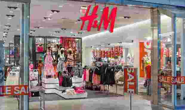 H&M зупинив всі продажі в росії через її вторгнення в Україну