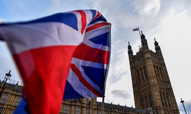 Британія запровадила санкції проти ще двох російських олігархів