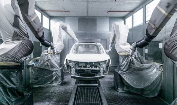 Nissan призупиняє роботу свого заводу в Петербурзі і підніме ціни на весь модельний ряд в РФ