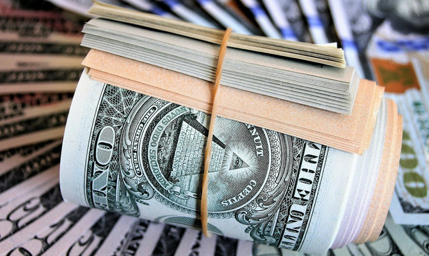 Росія заборонила купувати готівкову валюту, а євро з депозиту вже не зняти