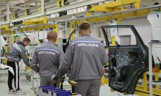 Білорусько-китайське підприємство із збирання Geely призупинить виробництво