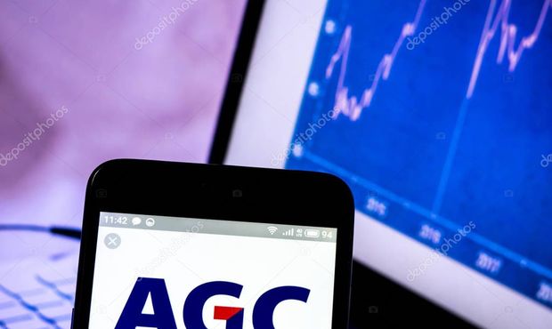 Найбільший у світі виробник скла призупиняє інвестиції в РФ