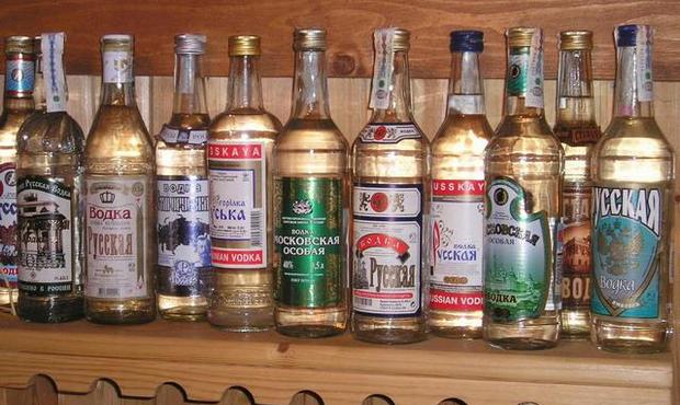 Імпорт алкоголю в РФ через девальвацію рубля скоротиться на 40%