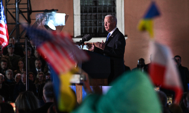 Байден про економіку РФ після санкцій: "мінус" половина ВВП