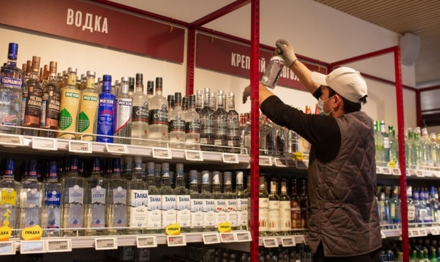Росіяни перестали скуповувати цукор і перейшли на алкоголь 