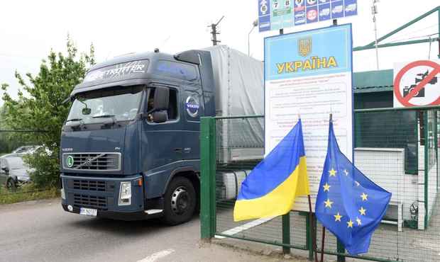 Уряд утворив делегацію для переговорів з ЄС про лібералізацію вантажних перевезень