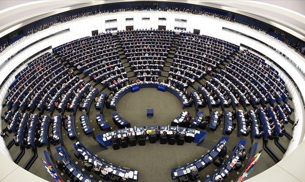 Європарламент підтримав заборону на продаж авто на дизелі й бензині з 2035 року