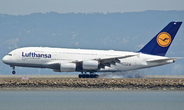 Влада Німеччини повністю продала частку в Lufthansa, куплену для порятунку через пандемію