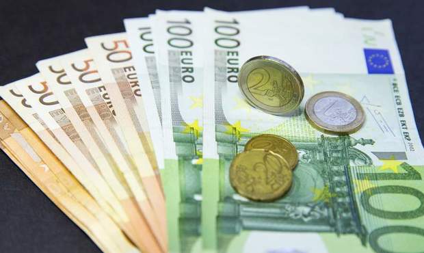 Інфляція в єврозоні вперше в історії стала двозначною