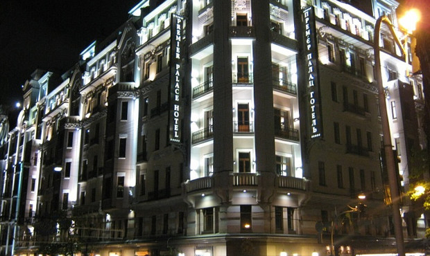 Суд арештував Premier Palace і ще 6 готелів групи VS Energy Гінера, Бабакова і Воєводіна