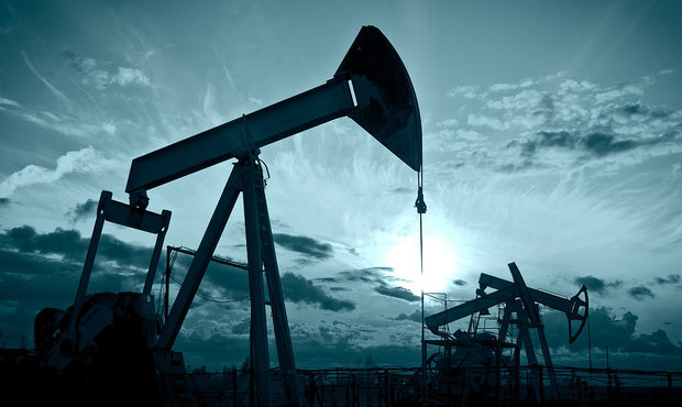 Експорт нафти з Росії обвалився після введення санкцій G7 та ЄС