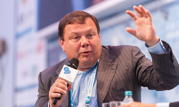 Фрідман і Авен планують продати свої частки в Альфа-банку давньому партнеру: хочуть вийти з-під санкцій