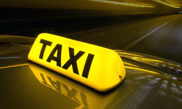 БЕБ викрило відому службу таксі на несплаті 52 мільйонів податку
