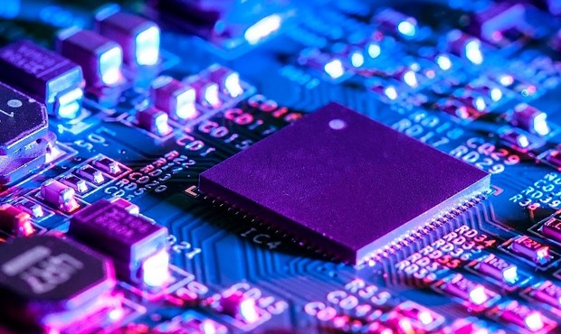 Китай надає виробникам мікросхем нові повноваження для відновлення галузі у відповідь на обмеження США