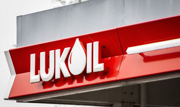 Італія додатково перевірить угоду “Лукойлу” щодо продажу НПЗ на Сицилії