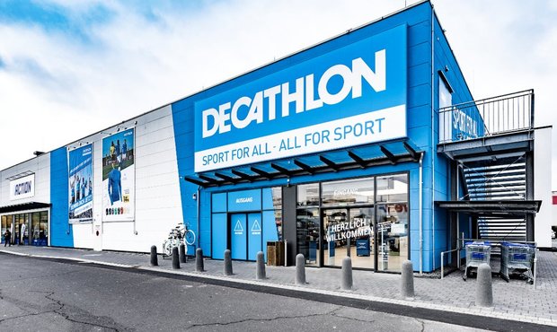 Французька мережа Decathlon знайшла покупця на п'ять магазинів у Росії