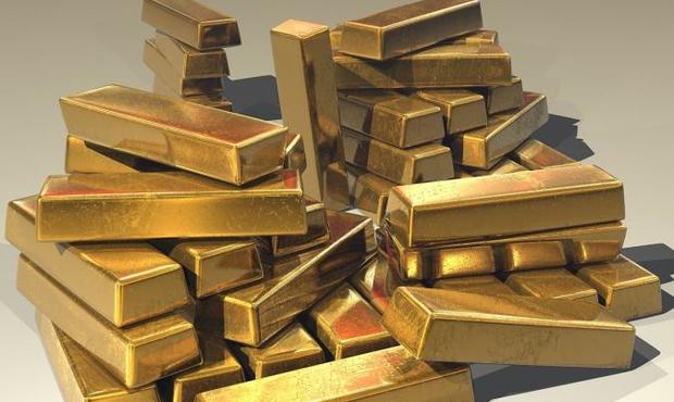 Росія продовжує продавати золото з фонду добробуту через падіння доходів бюджету