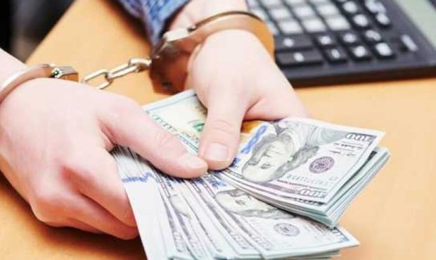 На Одещині та Харківщині викрили чиновників, які вимагали "данину" в підприємців