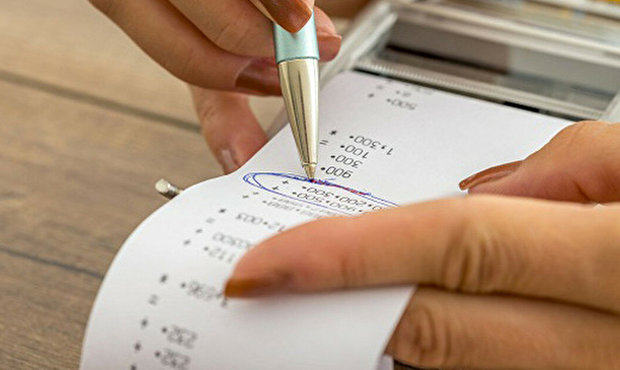 Бізнес в Україні навчився підробляти фіскальні чеки, що видаються РРО