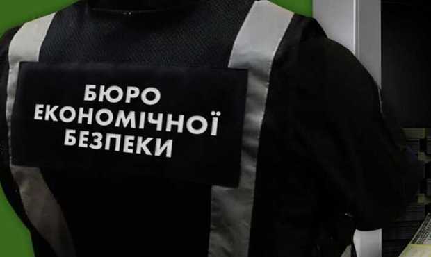 Збитків на 800 мільйонів: БЕБ обшукало компанії відомого конвертатора