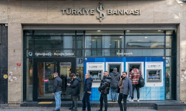 Турецькі банки продовжують закривати рахунки росіян