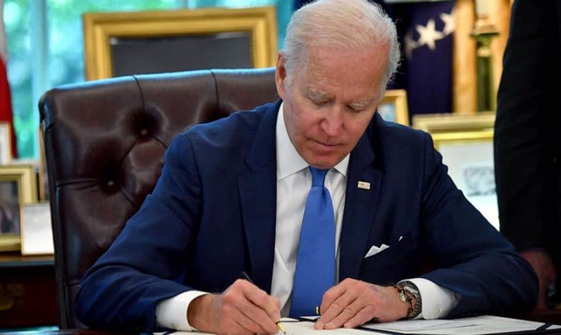 Байден ще на рік продовжив санкції проти РФ через анексію Криму й війну на Донбасі