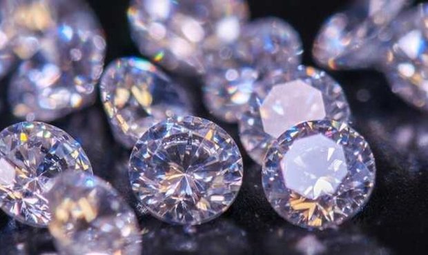 Росія через санкції почала продавати алмази сама собі