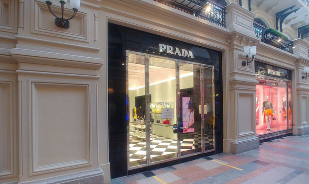 Світові люксові бренди почали відмовлятись від магазинів у Росії